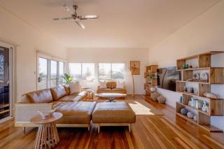 Sunny's on the hill 1 - Best Sunsets in Yamba - 3
