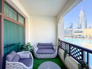 Dubai Fountain and Burj Khalifa view from the Balcony, 2 mins walk to Dubai Mall - 4