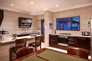 Dynasty Forest Sandown Self Catering Hotel - Johannesburg - 9