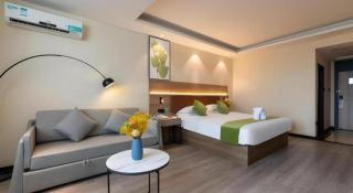 GreenTree Inn Hainan Haikou Jinniu Road Business Hotel - 1