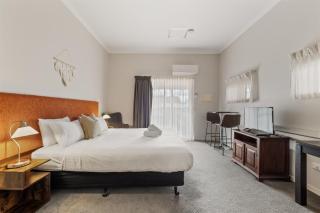 Siana Studio - NEW listing - 0