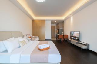 R&F Princess Cove Seine Region by FUJU with Seaview at JB City Centre#Adjacent to Singapore#5 mins walk to ClQ#Free Parking#中英文房东 - Johor Bahru - 2