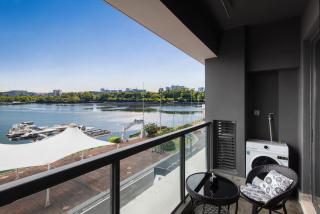 R&F Princess Cove Seine Region by FUJU with Seaview at JB City Centre#Adjacent to Singapore#5 mins walk to ClQ#Free Parking#中英文房东 - Johor Bahru - 1