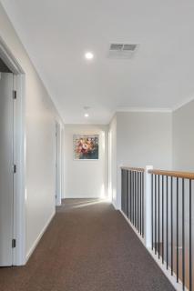 The panorama retreat- sleeps 12, aircon, brand new, great multifamily stay, beach, wineries, golf - Portarlington - 1