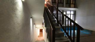 Serenity Nirvana Palace- Women Boho Dorm 16 mins from Airport - 4