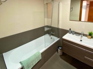 Nagomi Suite - Modern Apartment with Parking & Swimming Pool - Lloret de Mar - 1