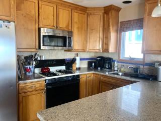 Single Family, Oceanfront, Beach Badges, Beach Equipment, View, Wifi, Ocean Front Home In Brant Beach 77448 - Brant Beach - 5