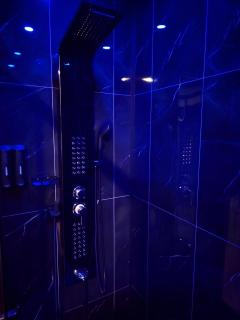 Love Room, Gîte 4 étoiles, 50 Nuances Romantiques - - 8