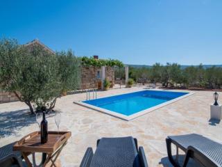 Holiday Home My Summer House - Two-Bedroom Holiday Home with Private Pool and Terrace - ST - 7