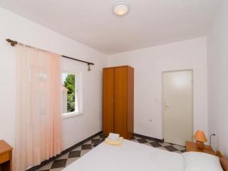 Holiday Home Blue Vineyard- Three Bedroom House with Terrace and Sea View - 4