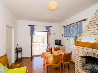 Holiday Home Blue Vineyard- Three Bedroom House with Terrace and Sea View - 7