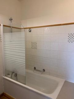 F2 avec piscine et jacuzzi - 1