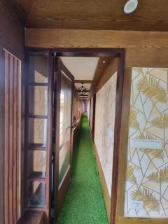 Lake Paradise Hoseboat - 1