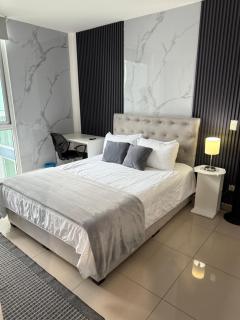 New Luxury Apartment 12th Floor - 0