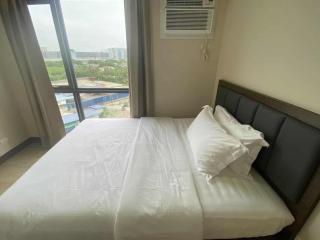 Bright Unit with Balcony near Okada & Airport-6C - 0