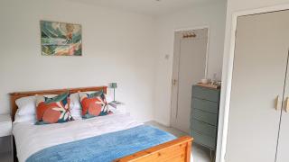 Welcome to No 2 - modern comfortable stay - Reading - 7