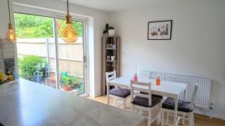 Welcome to No 2 - modern comfortable stay - Reading - 5