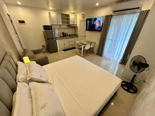 LC Guesthouse - 8