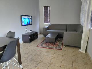 Shalom self catering Cottage - 5