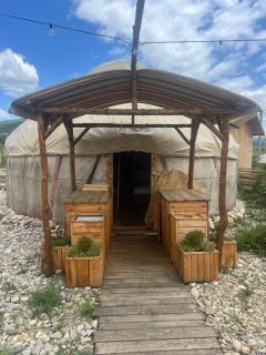 Eco Yurt Glamping with Campfire Wildflowers & Nature Trails Dengri Eco Resort - Welingrad - 3