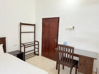 Bony's Holiday Inn Negombo - 8