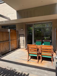 Moderný 1-izbový apartmán s terasou, raňajkami a parkovaním - Bratislava - 4