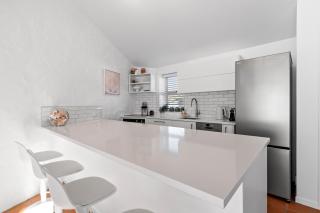 Sea Breeze - Orewa Oceanside Apartments - 2