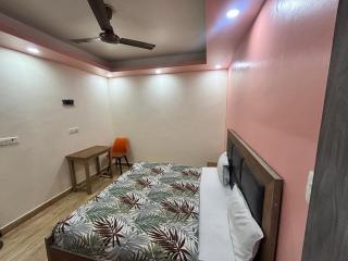 Classic Harmony Inn - 2 Min Walk From Hazrat Nizamuddin - New Delhi - 3