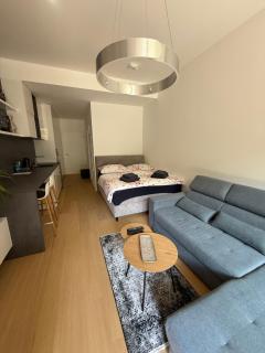 Moderný 1-izbový apartmán s terasou, raňajkami a parkovaním - Bratislava - 6