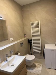 Moderný 1-izbový apartmán s terasou, raňajkami a parkovaním - 7