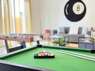 The Leos Haus - 4BR, Jaccuzi, Snooker, and Foosball - 0