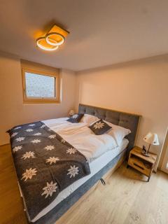 White Flake - Zermatt - 0