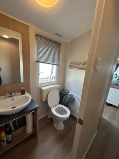 2 Bedroom Caravan 6 Birth The Wolds Ingoldmells Skegness - No pets free WiFi - 2
