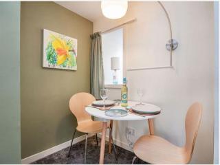 1 Bedroom Alexander Cottage - 1
