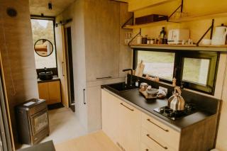 Parcel Tiny House l'Atrée au bord d'un étang - Saint-Martin-des-Champs - 9