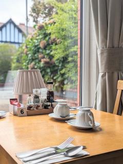 Sunnycroft Private Hotel - Llandudno - 2