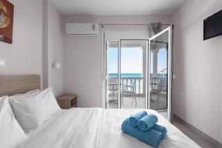 Blue Flag Beachfront Studios, Nilie Hospitality MGMT - 7