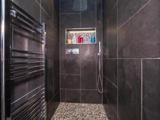 Cosy 1 bed flat 5 minutes to the city - 2