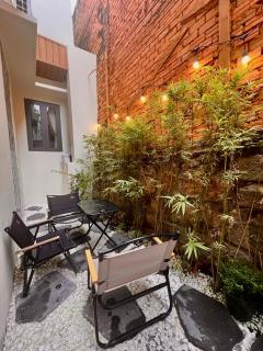 City Center Cosy 4BR Townhouse with Garden in D1 - Ho Chi Minh - 9