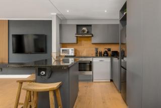 The Rockwell Luxury Apartments with Cove Balcony near V&A Waterfront - 1