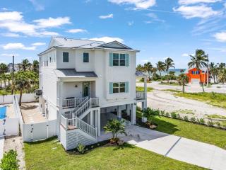 110 Sea Le Vie- 5BR 4,5BA Brand New Build with Pool! home - 5