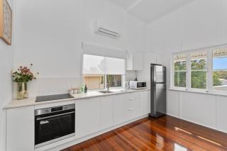 Townsville Suites - 6