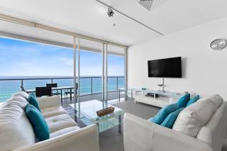 Beachfront Air on Broadbeach, Amazing Views - 0
