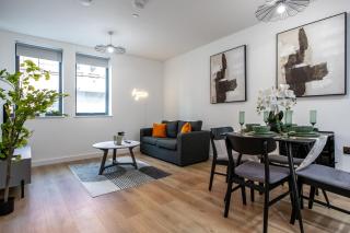 1 Bed Prime Jewellery Qtr - Walk to CBD and Metro - Birmingham - 4