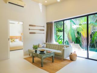 Modern 2BR Pool Villa Santori Near Fisherman's - 3