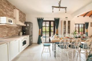 Villa Ilir - 1