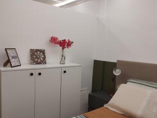 Studio 102 Cop 30 - 1