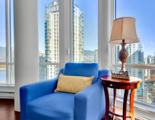 Luxury Apartment In The Heart Of Downtown - Gorgeous Views! - Vancouver - 3