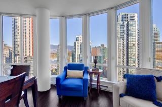 Luxury Apartment In The Heart Of Downtown - Gorgeous Views! - Vancouver - 7