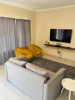 Self Catering 2 Bedroom Apartment - Matsapha - 9
